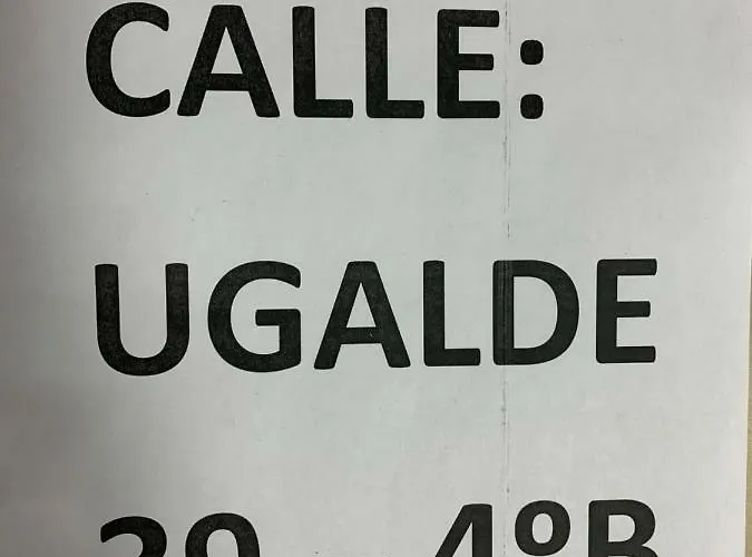 Amezola 1- Con Bano Incorporado En Casa Compartida *